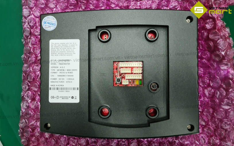 Máy chấm công vân tay IDTeck Finger007 Mặt sau của máy chấm công bằng dấu vân tay IDTeck Finger007