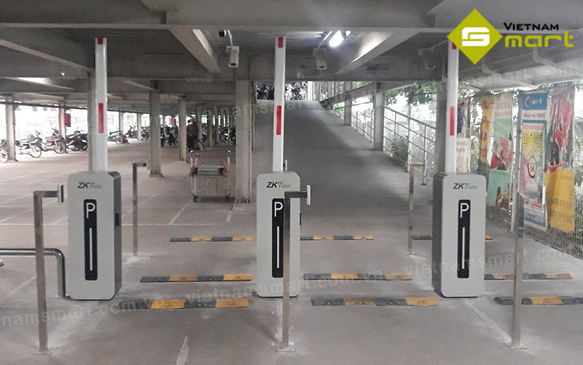 Lắp hệ thống barrier tự động kiểm soát bãi xe cho Seoul Semi Hà Nam