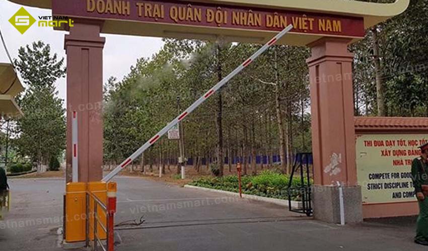 TOP 3 các mẫu barrier tự động cho làn ô tô giá tốt nhất hiện nay Barrier tự động BS308 được sơn tĩnh điện an toàn
