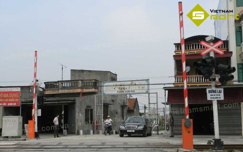 Barrier tự động cho đường sắt | Giải pháp hiện đại đảm bảo an toàn giao thông Một hệ thống barrier tự động được lắp đặt cho đường sắt