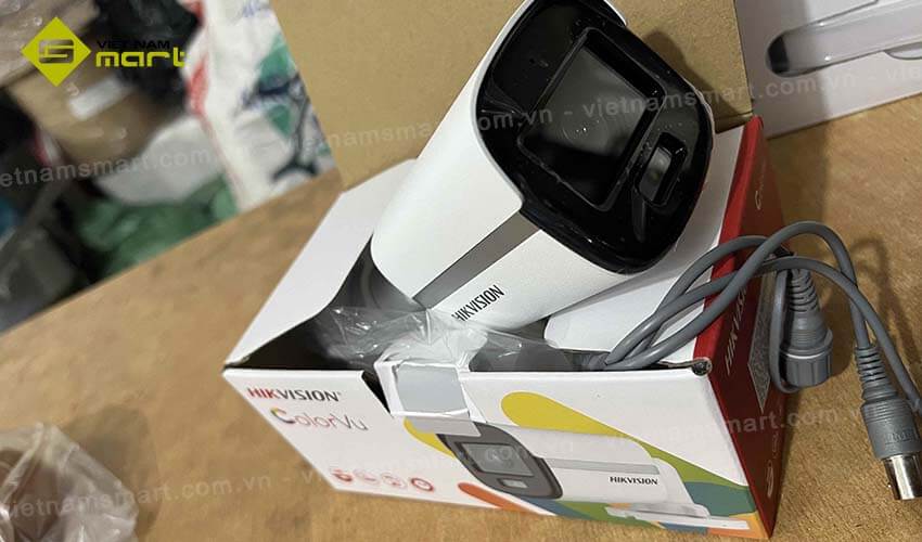 Camera HD-TVI Colorvu Hikvision DS-2CE10DF0T-FS camera DS-2CE10DF0T-FS