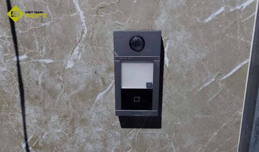 Bộ Kit chuông cửa màn hình Hikvision DS-KIS604-P(B) Bộ kit Hikvision DS-KIS604-P(B) có kích thước nhỏ gọn