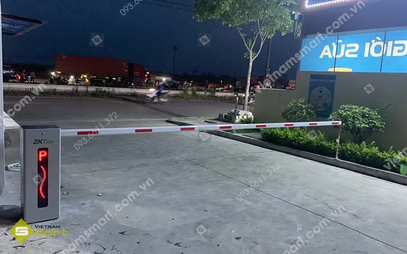 Tổng hợp các dự án lắp đặt cổng Barie chất lượng cao của VietnamSmart Dự án lắp đặt cổng barie tại công ty IBEST (2)