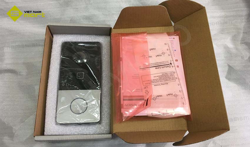 Mở hộp kit chuông cửa màn hình Hikvision DS-KIS603-P