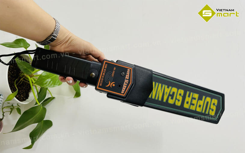 Ngôn ngữ thiết kế trên tay dò kim loại MD-3003B tính tế - tính di động cao