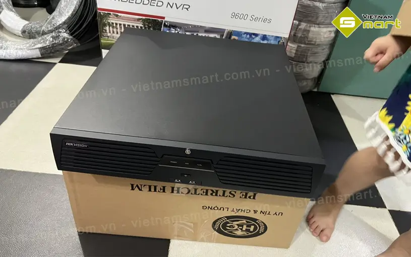 Đầu ghi hình IP 32 kênh cao cấp Hikvision DS-9632NI-M8 Hikvision DS-9632NI-M8