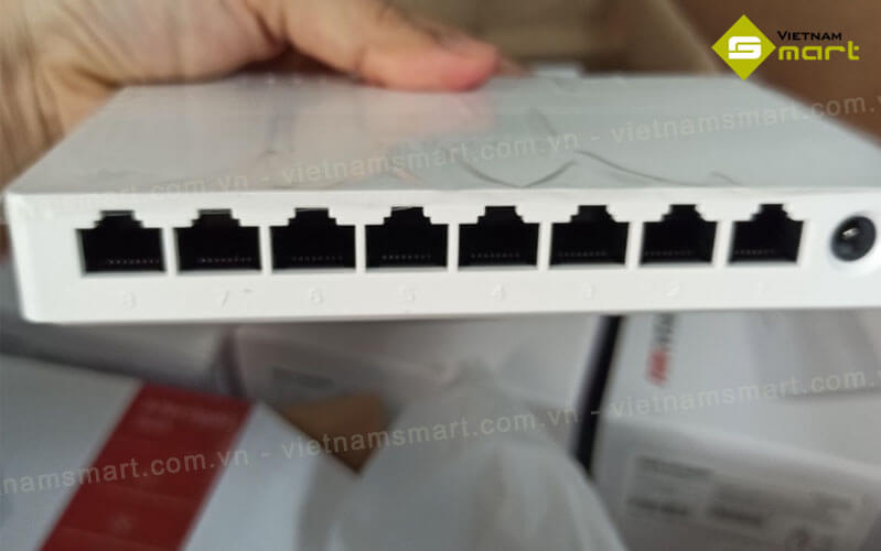 Switch mạng Hikvision DS-3E0508D-E Switch mạng Hikvision DS-3E0508D-E