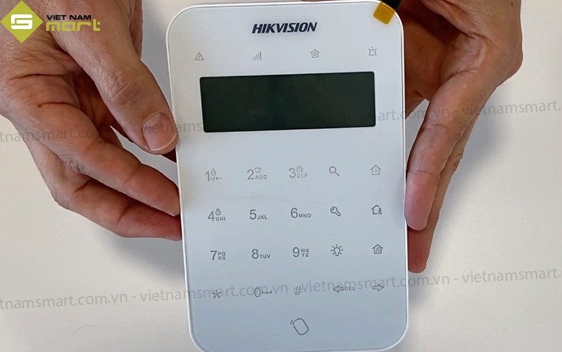 Bàn phím LCD không dây Hikvision DS-PK1-LT-WB DS-PK1-LT-WB có thiết kế hiện đại và nhỏ gọn