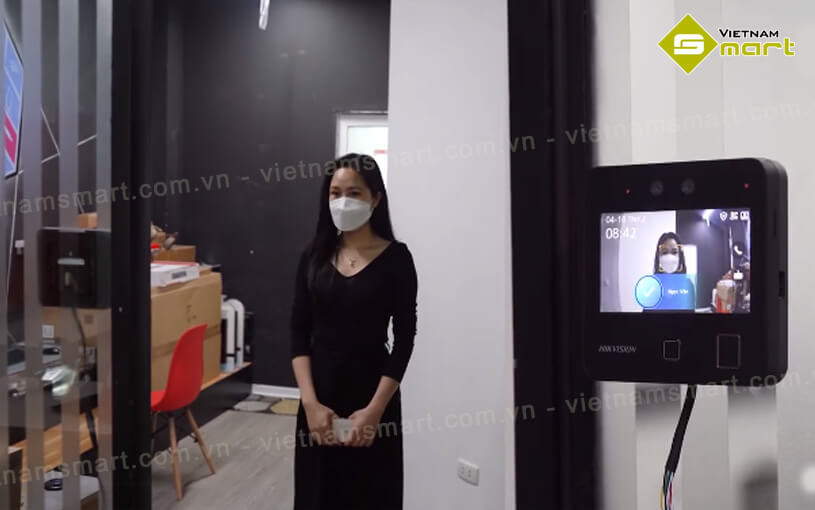Máy chấm công khuôn mặt Hikvision SH-K1T9343MFWX (bản nội địa) Hikvision SH-K1T9343MFWX