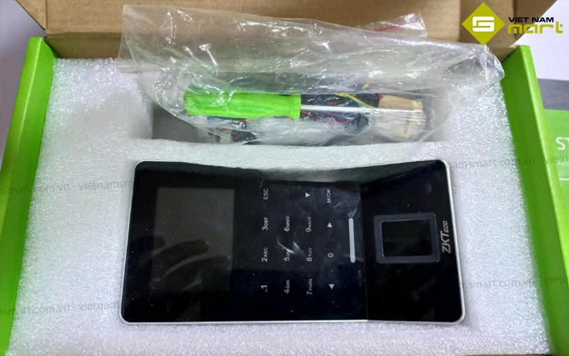 Mở hộp máy chấm công ZKTecp F22