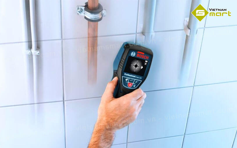 Máy dò kim loại cầm tay đa năng Bosch GMS 120 được tích hợp nhiều tính năng công nghệ rất hiện đại