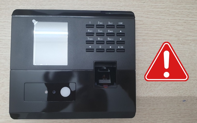 cách xóa dữ liệu trên máy chấm công bị đầy thumbnail