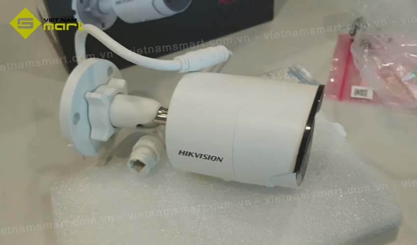 Camera mạng 4MP Hikvision DS-2CD3043G2-IU Camera DS-2CD3043G2-IU và các phụ kiện kèm theo