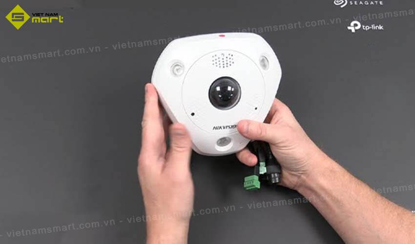 Camera IP mắt cá 12MP Hikvision DS-2CD63C5G0E-I(V)(S) Camera IP mắt cá 12MP Hikvision DS-2CD63C5G0E-I(V)(S)