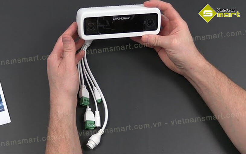 Camera IP đếm người 2MP Hikvision DS-2CD6825G0/C-IS Camera IP đếm người 2MP Hikvision DS-2CD6825G0/C-IS