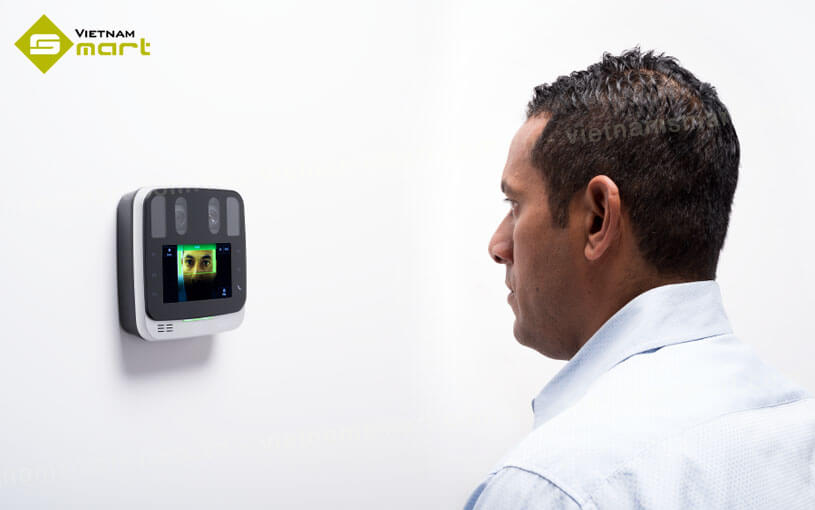 Máy chấm công kiểm soát vào ra bằng mống mắt CMITECH EF-45NC Giải pháp an toàn phòng ngừa bệnh dịch với máy chấm công EF-45NC