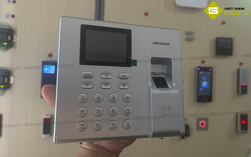 DS-K1T8003EF được đánh giá là một trong các dòng máy chấm công vân tay tốt nhất hiện nay