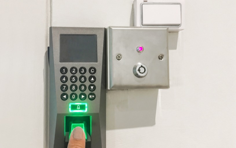 máy chấm công vân tay tại hải phòng thumbnail