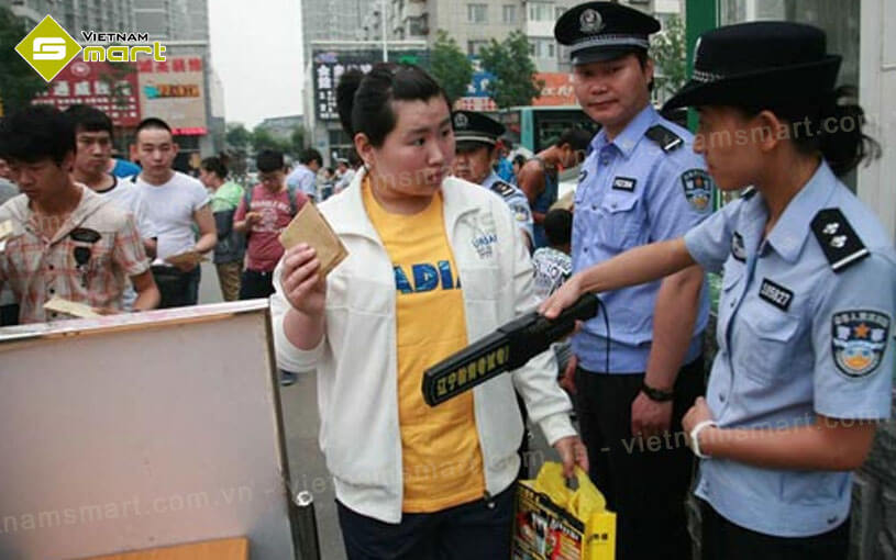 Máy dò kim loại cầm tay không làm ảnh hưởng đến sức khỏe và thai nhi