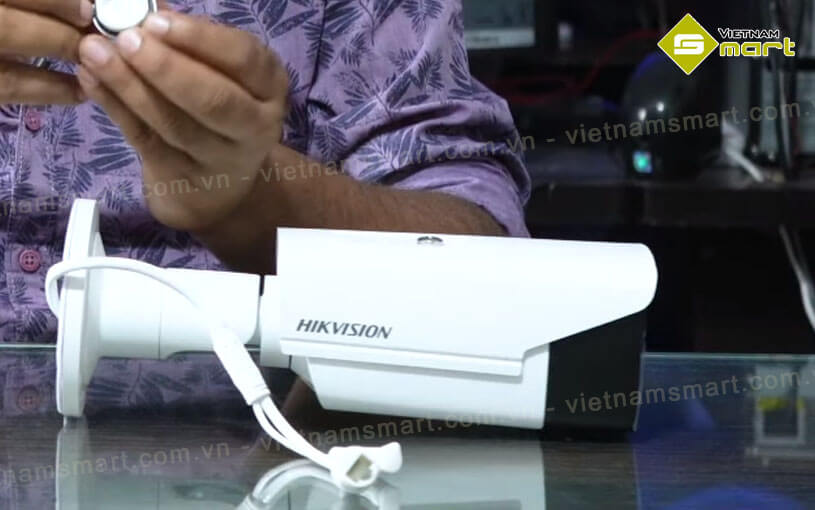 Camera IP thân trụ 2MP Hikvision DS-2CD3T23G0-2I Camera IP thân trụ 2MP Hikvision DS-2CD3T23G0-2I