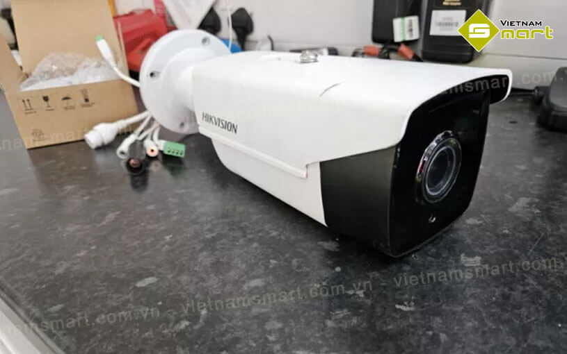 Camera đa tiêu cự 3MP Hikvision DS-2CD4B36FWD-IZ(S)