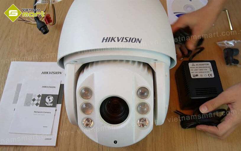 Camera hồng ngoại 3MP 20× Hikvision DS-2DE7320IW-AE