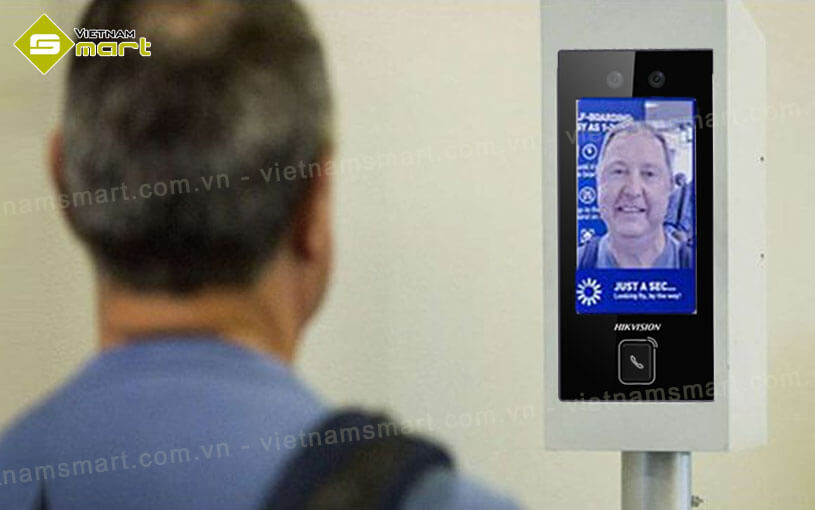 Máy chấm công khuôn mặt Hikvision DS-K1T344EX-E1 Máy chấm công khuôn mặt Hikvision DS-K1T344EX-E1 chính hãng độc quyền phân phối bởi VietnamSmart