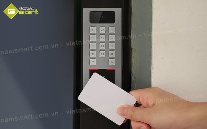 Điểm nổi bật của máy chấm công DS-K1T502DBWX-CQR mới nhất được phân phối bởi VietnamSmart