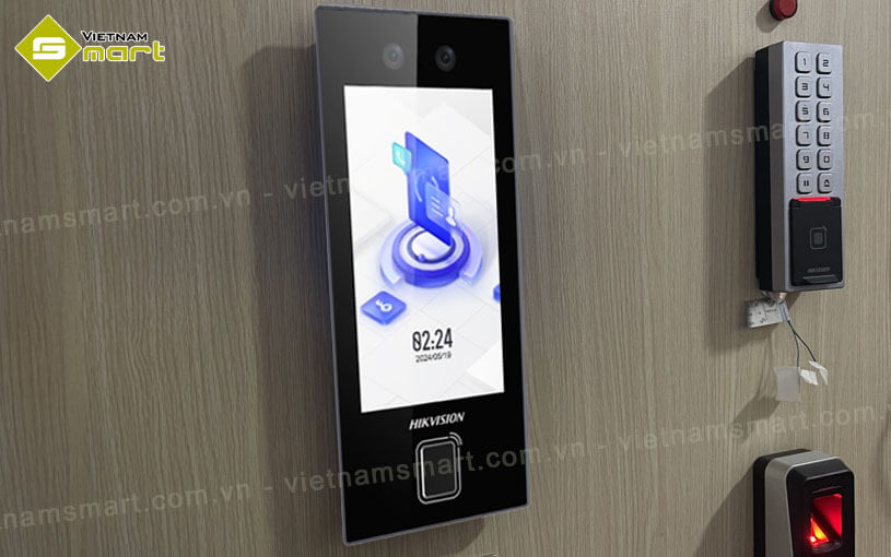 Máy chấm công khuôn mặt Hikvision DS-K1T344MFX-E1 Máy chấm công khuôn mặt Hikvision DS-K1T344MFX-E1 mới 100% từ VietnamSmart
