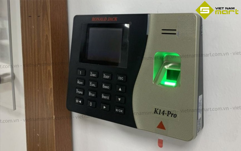 Kiểm tra hoặc thay mới Adapter nếu máy không lên nguồn