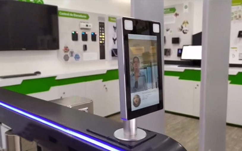 ZKTeco sản xuất máy chấm công tích hợp kiểm soát ra vào