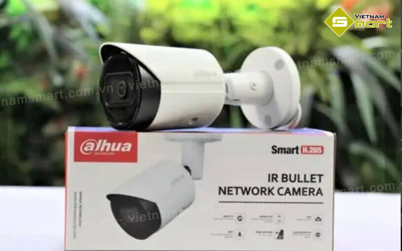 thumbnail image 2 of Valucam DH 4MP Starlight PoE IP Camera – IPC-HFW2441S-S Wizsense, Night IR, IP67, WDR 2 of 3