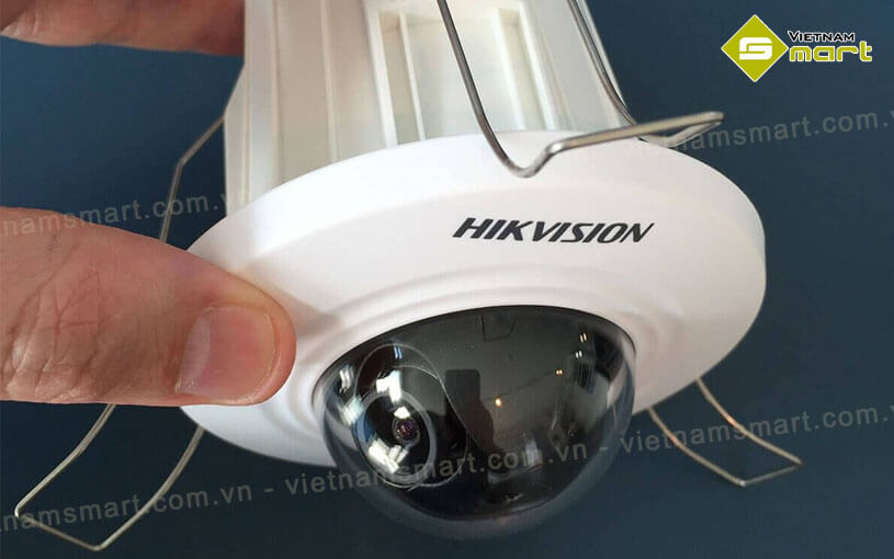 Camera IP Dome 2MP Hikvision DS-2CD2E23G2-U