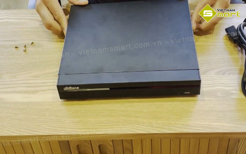 Đầu ghi hình IP 8 kênh Dahua DHI-NVR4208-4KS3