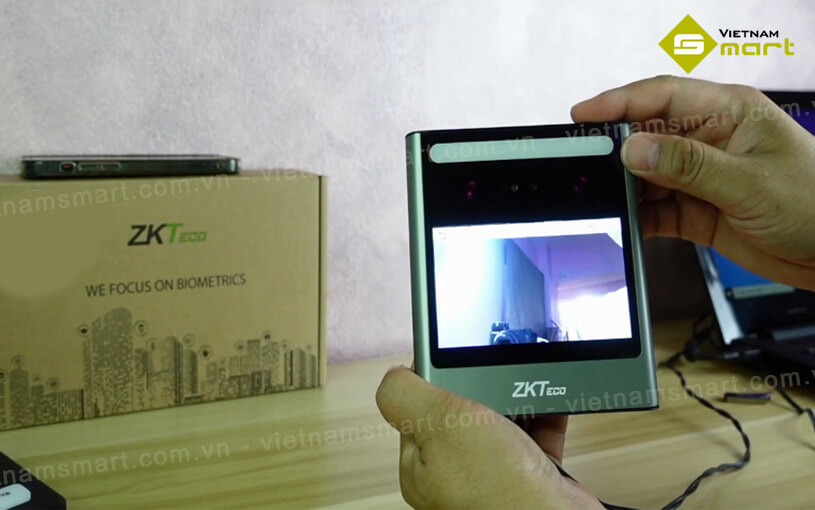 Giới thiệu về máy chấm công khuôn mặt ZKTeco EFace10