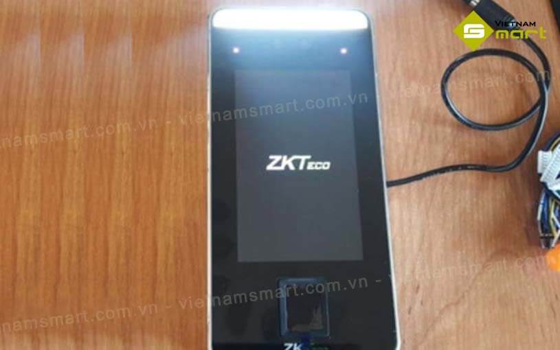 Máy chấm công khuôn mặt ZKTeco SpeedFace-V5