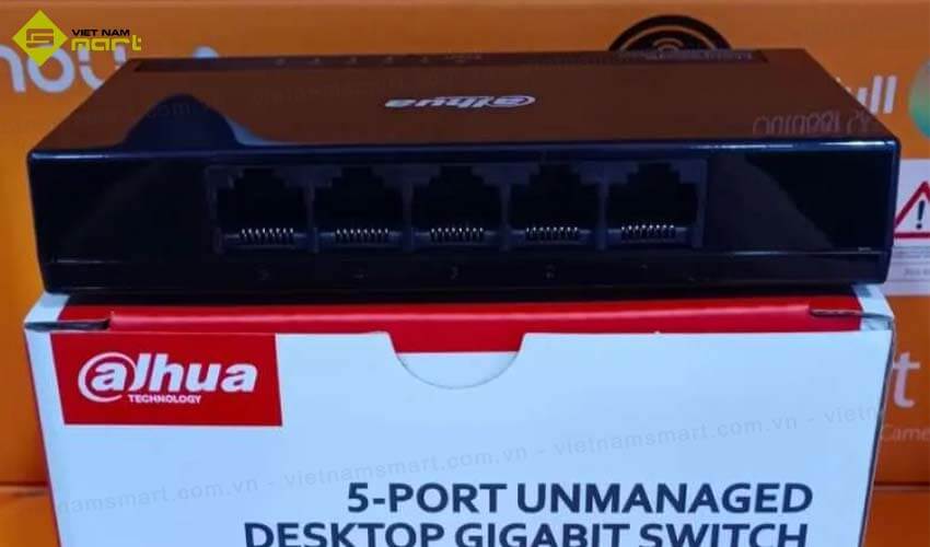 Switch 5 cổng Dahua DH-PFS3005-5GT-L