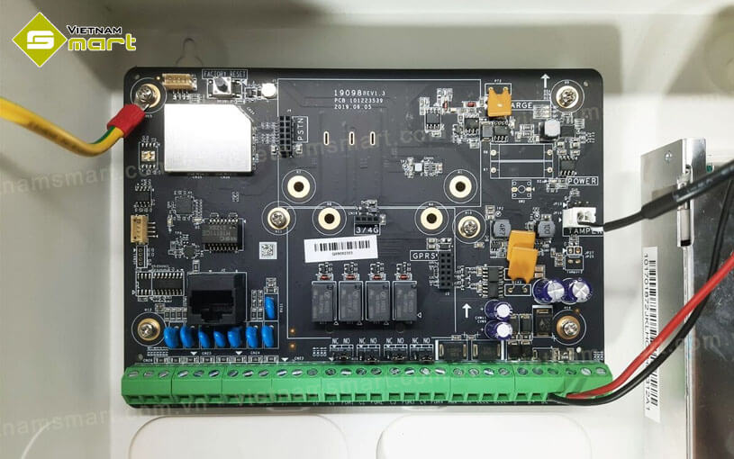 Bảng điều khiển Hikvision DS-PHA64-B