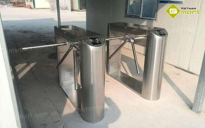 Cổng xoay 3 càng Chisung CSTSE011