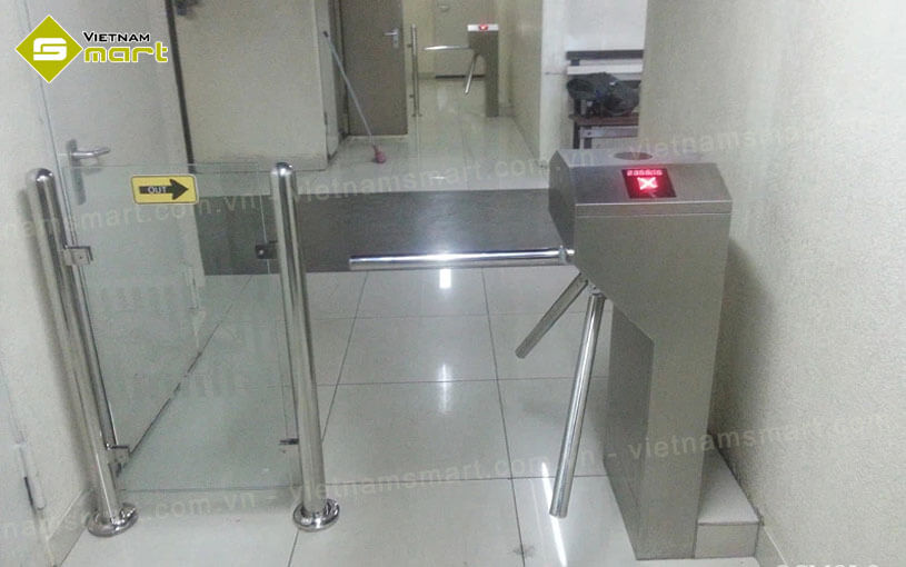 Cổng xoay 3 càng CMOLO CPW-312B Cổng xoay 3 càng CMOLO CPW-312B