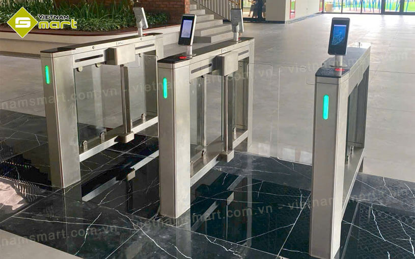 Cổng swing barrier ZKTeco SBTL500 Cổng Swing Barrier SBTL500 được ứng dụng các công nghệ hiện đại mới nhất hiện nay