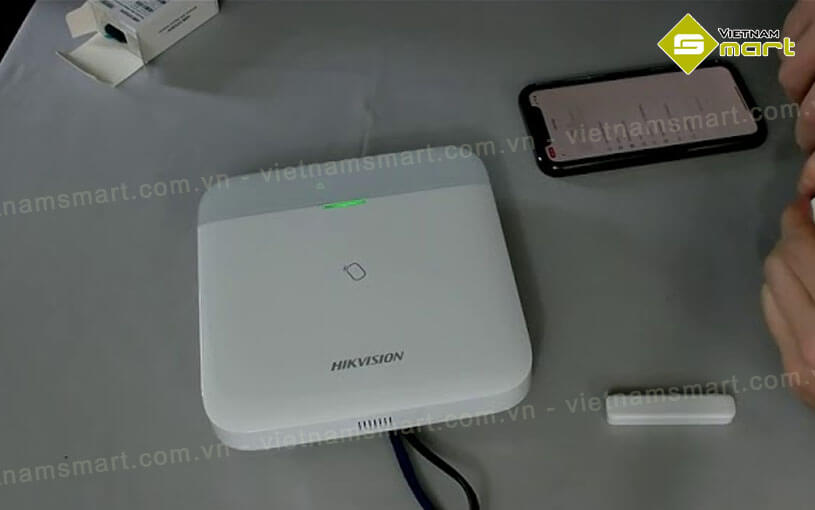 Trung tâm báo động Hikvision DS-PWA96-M-WB Trung tâm báo động Hikvision DS-PWA96-M-WB