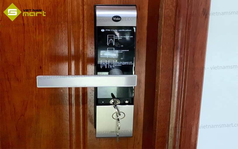 Khóa cửa thẻ từ Yale YDM 3109A