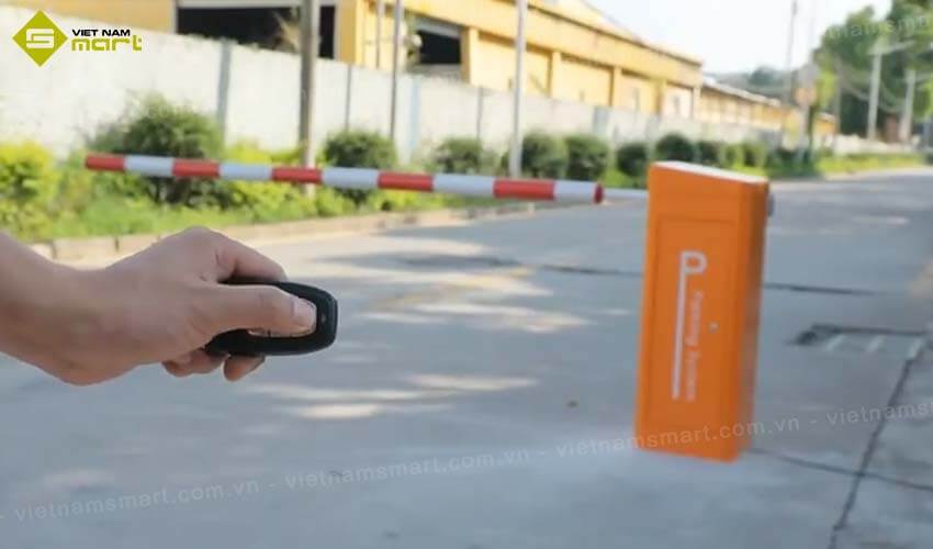 Barrier tự động Wonsun DZ-138 cho phép điều khiển từ xa