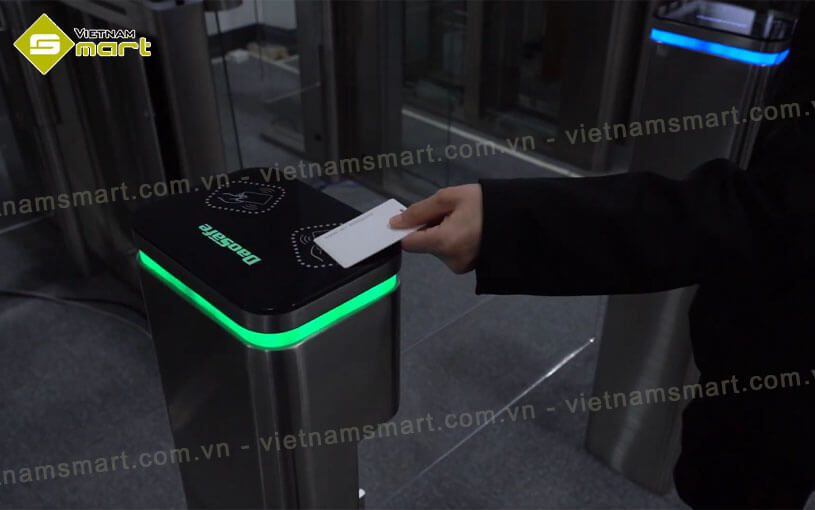 Cổng swing barrier Daosafe DS225 Cổng Swing Barrier Daosafe DS225