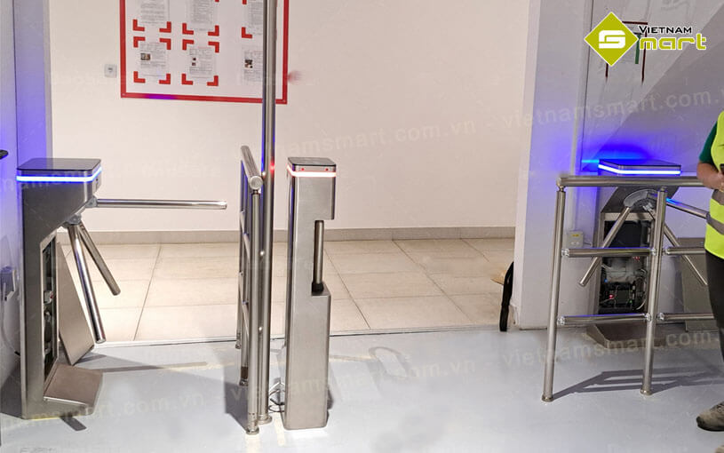 Cổng xoay 3 càng Daosafe DSN-50