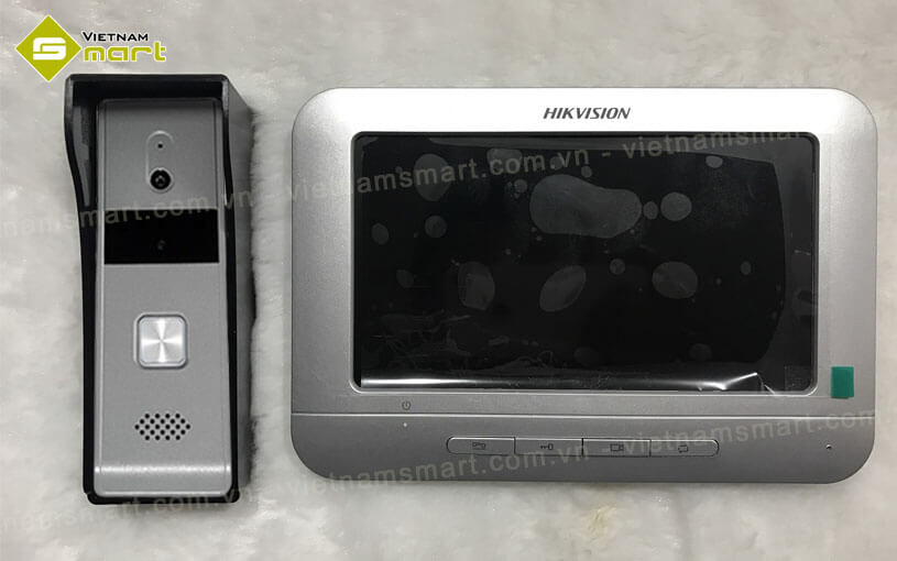 Bộ kit chuông hinh Hybrid Hikvision DS-KIS213T chính hãng được phấn phối bởi VietnamSmart