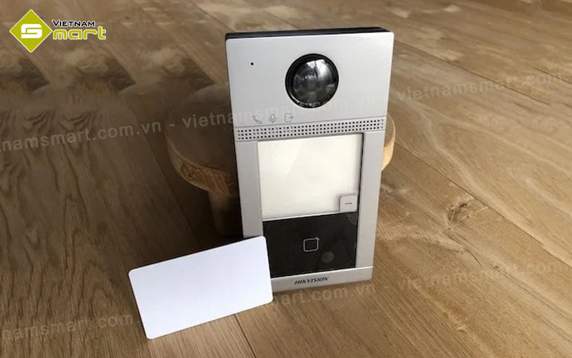 Nút bấm IP 2 cổng cho Villa Hikvision DS-KV8113-WME1 Nút bấm IP 2 cổng cho Villa Hikvision DS-KV8113-WME1 chính hãng được phân phối bởi công ty VietnamSmart