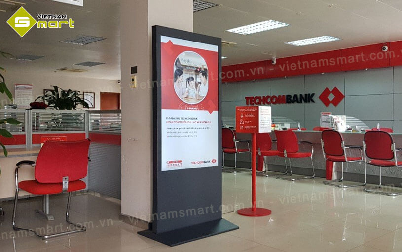 Màn hình quảng cáo ZKDigimax DG03-A1F49 Ứng dụng màn hình quảng cáo ZKDigimax DG03-A1F49 để quảng bá thương hiệu sản phẩm