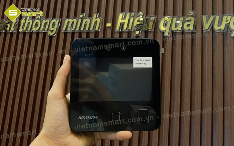 Tại sao bạn nên chọn máy chấm công Hikvision cho doanh nghiệp của mình? Máy chấm công Hikvision là dòng sản phẩm luôn đi đầu trong lĩnh vực kiểm soát truy cập